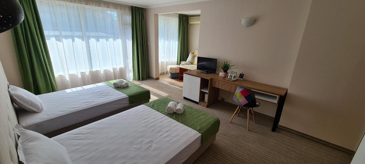 Mirana Family Hotel Burgas ภายนอก รูปภาพ