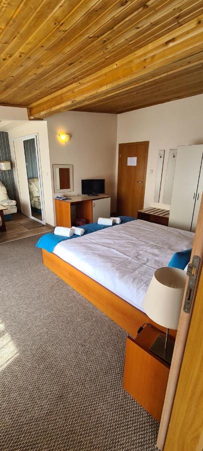 Mirana Family Hotel Burgas ภายนอก รูปภาพ