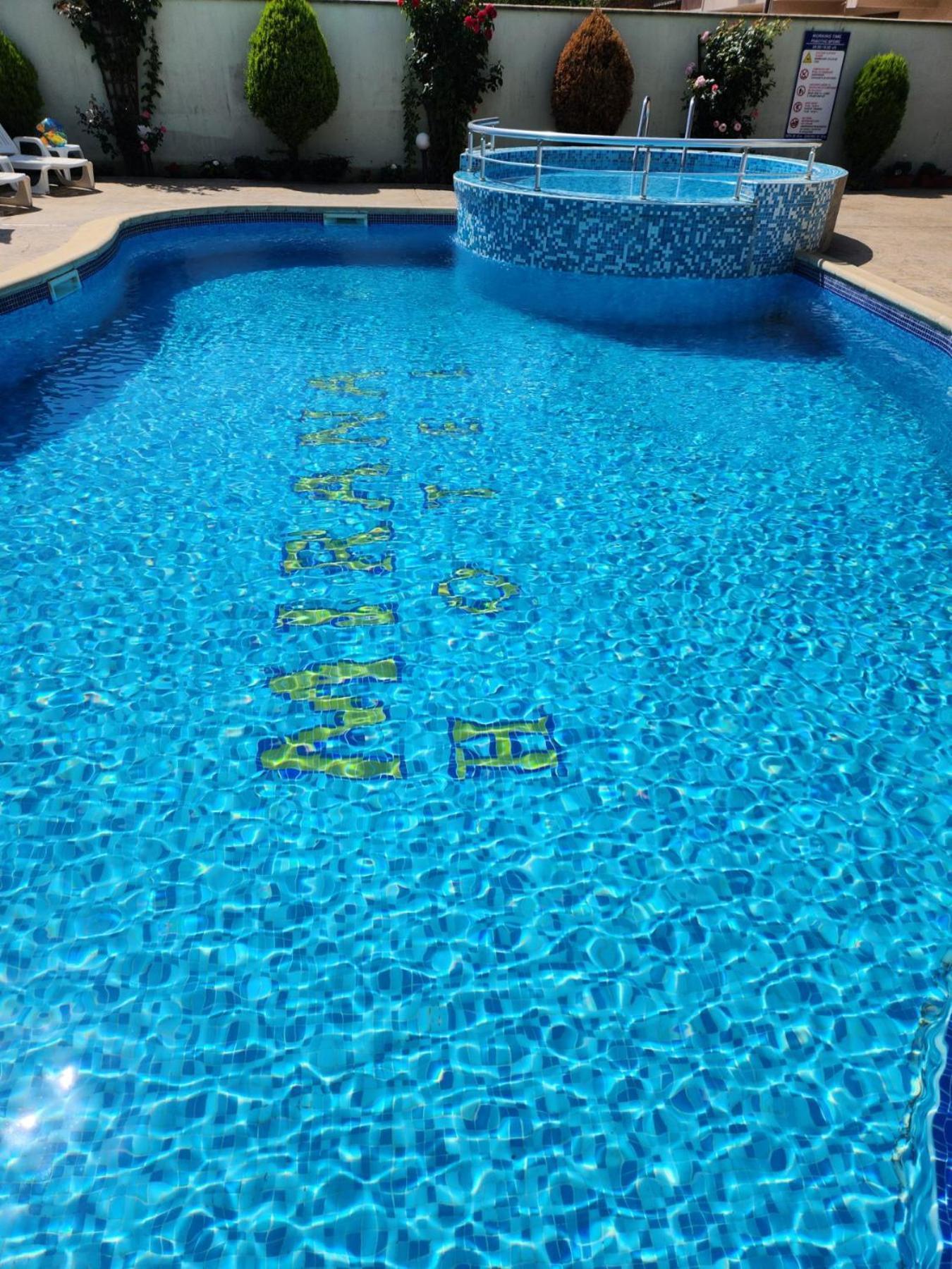 Mirana Family Hotel Burgas ภายนอก รูปภาพ