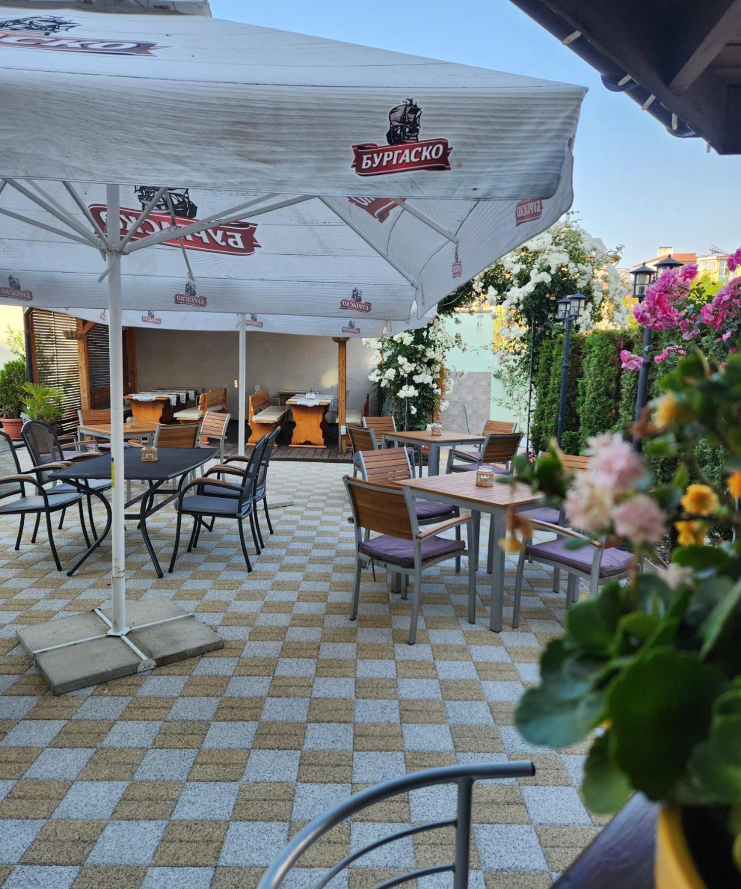 Mirana Family Hotel Burgas ภายนอก รูปภาพ