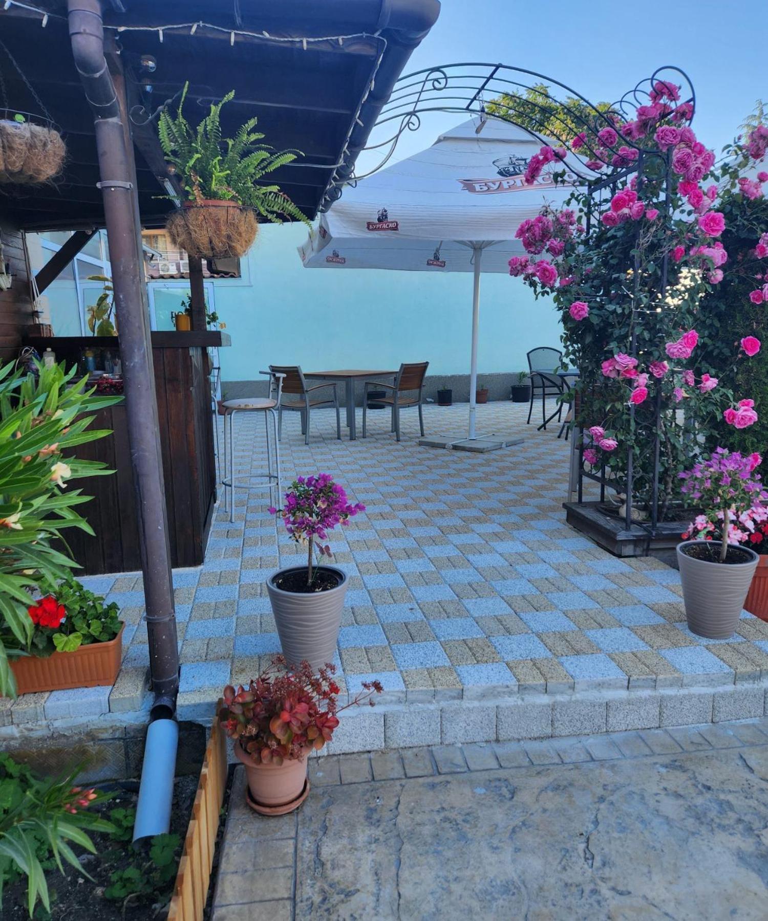 Mirana Family Hotel Burgas ภายนอก รูปภาพ